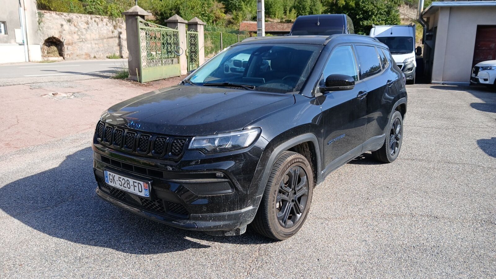 JEEP COMPASS PHEV 1.3 GSE 190 CH NIGHT EAGLE 4XE - Genre : VP - Carrosserie : CI - Energie : EE - Couleur : NOIR - Ki...