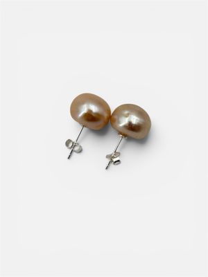 Paire de boutons d'oreilles en argent ornée de perles d'eau …