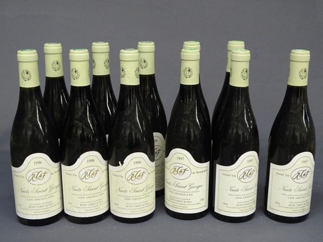 NUITS SAINT GEORGES, René TARDY et FILS, Aux Argillats, 6 bouteil...