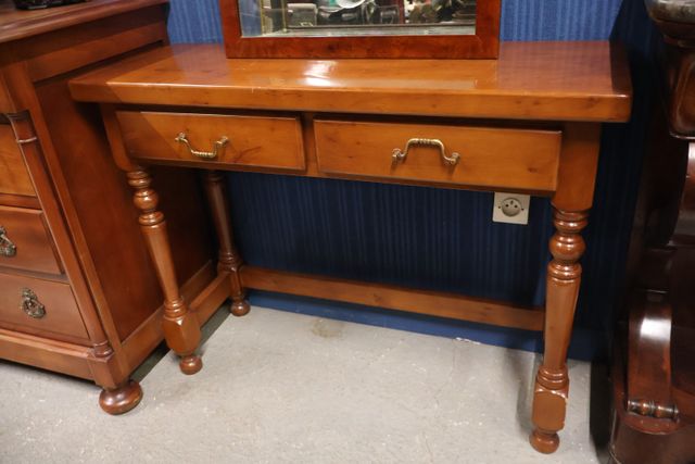 Console moderne de style rustique ouvrant à deux tiroirs en ceint...