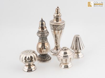 Ensemble de cinq salières en argent (800°/°° minimum), diver… - Photo 1