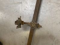 Deux barres d'applique l'une de 3 et l'autre de 6 douilles V… (photo 2)