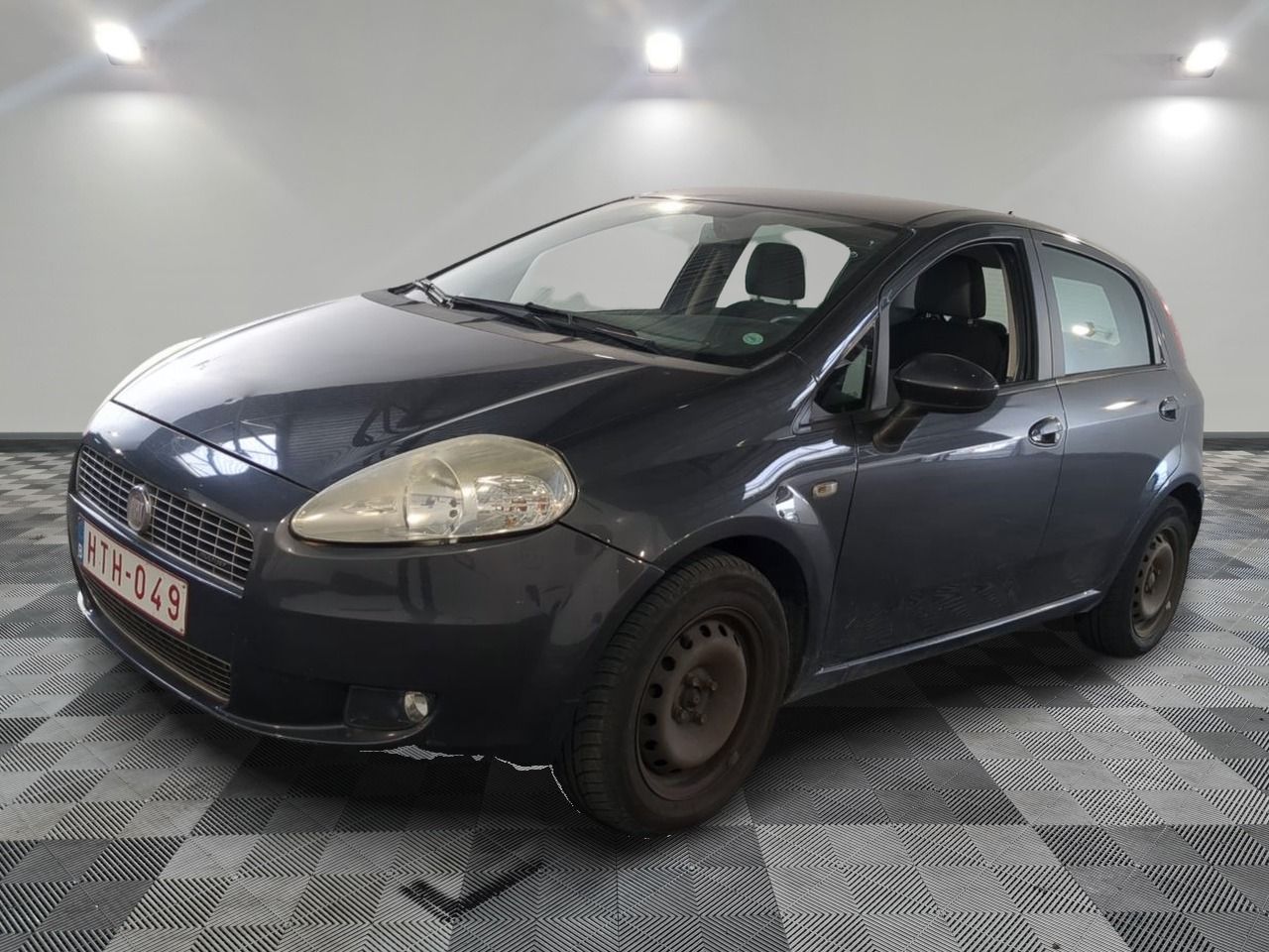 FIAT Grande Punto 1.3 Multijet 16V Lounge - Compacte économique
