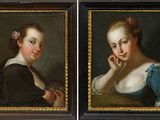 deux tableaux représentant une femme avec une fleur dans les cheveux et une femme avec une fleur dans les cheveux