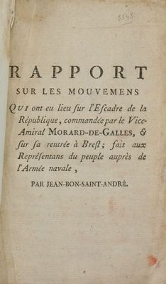un vieux livre écrit posé sur une table