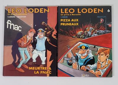 deux livres posés sur une table
