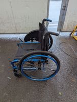 Un fauteuil roulant (photo 2)