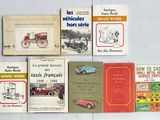 un grand nombre de livres posés sur une table