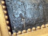 a picture of a close up of a piece of metal