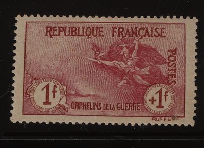 un timbre rouge sur lequel figure l'image d'une femme