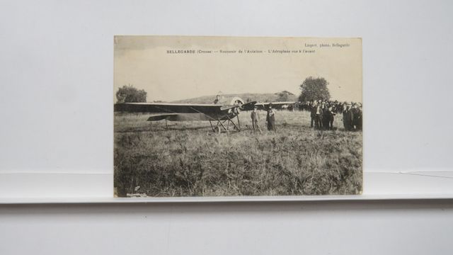 Bellegarde-en-Marche :. L’Aéroplane vu de l’avant.Petits manques ...