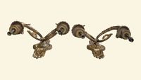 Paire d'appliques en bronze à patine dorée. (photo 3)