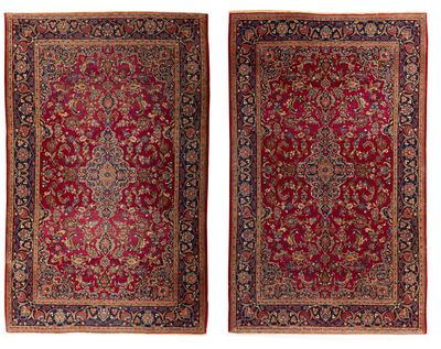 une paire de tapis persans