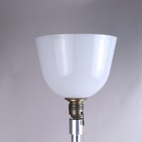 COMPAGNIE DES LAMPES, Paris. Lampe dite "MAZDA", en métal ch… (photo 3)