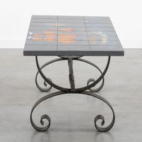 Table basse du milieu du siècle, en fer forgé patiné et céra… (photo 5)