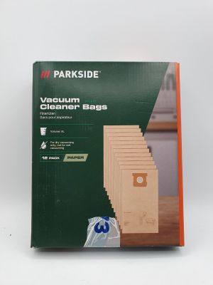 un gros plan sur un paquet de sacs pour aspirateur posé sur une table