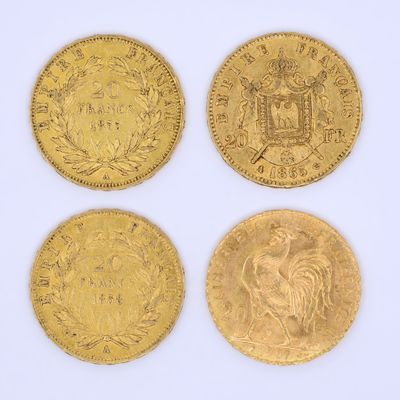 three gold sovereigns, one of which is a sovereign and one of which is a sovereign