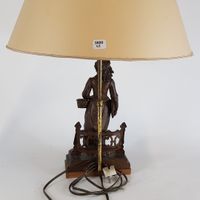 Lampe en régule patiné à décor de paysanne au panier - H. (photo 6)