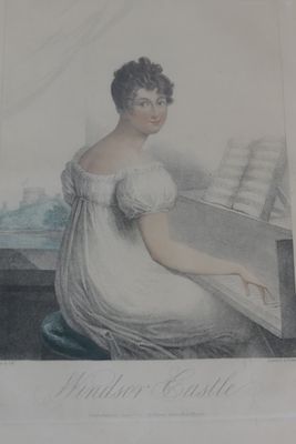 une photo d'une femme assise au piano