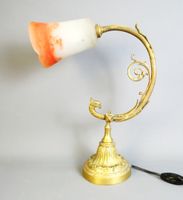 Lampe de chevet en bronze à enroulement et décor d'une tête …