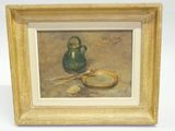 tableau représentant un vase vert avec une cuillère et un repose-cuillère posés sur une table