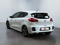 KIA Cee d 1.6 CRDi 136 ch ISG GT Line / N°:MV2603878, Heure … (photo 3)