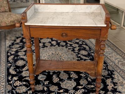 Table de toilette dessus marbre - Dim.