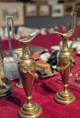 Paire d'aiguières en bronze doré style Louis XVI - H.