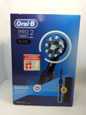 Brosse à dents électrique Oral-B Pro 2 noire avec tête de brosse offerte