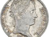 une pièce d'argent portant une tête de femme