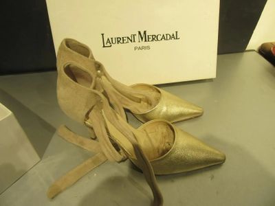 426.58	Laurent MERCADAL PARIS, PAIRE DE CHAUSSURES EN CUIR T…