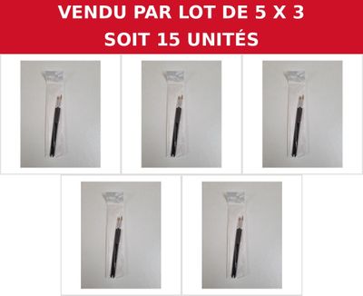 six vues différentes d'une brosse à dents noire sur fond rouge