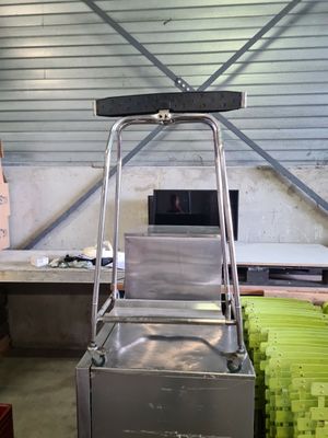 a machine that is sitting inside of a building