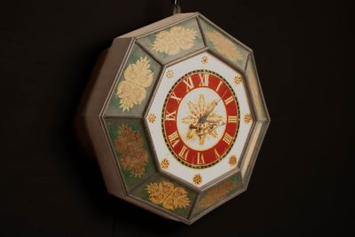 Oeil de boeuf octogonal en verre églomisé . - Photo 1