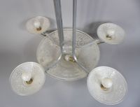 Lustre art déco en verre moulé et armature en métal chromé a… (photo 2)