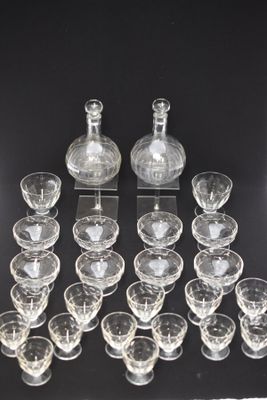 BACCARAT, partie de Service de verres à pied en cristal modè… - Photo 1