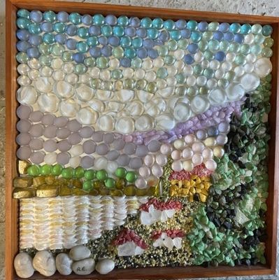 une image d'une image d'une image composée de coquillages