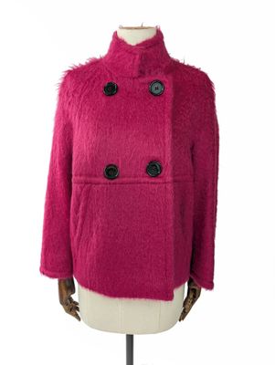 manteau rose sur un mannequin, un mannequin, un mannequin, un mannequin, un mannequin, un mannequin, un mannequin, un mannequin, un mannequin, un mannequin, un mannequin, un mannequin, un mannequin, un mannequin, un mannequin, un mannequin, un mannequin, un mannequin, un mannequin, un mannequin, un mannequin, un mannequin, un mannequin, un mannequin, un mannequin, un mannequin, un mannequin, un mannequin, un mannequin, un mannequin, un mannequin, un mannequin, un mannequin, un mannequin