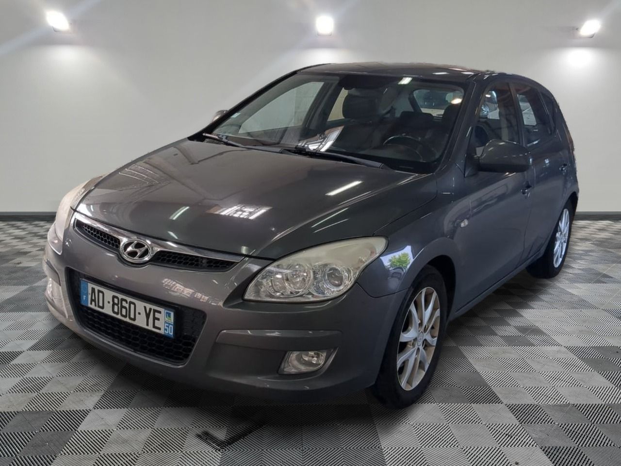 HYUNDAI - I30 1.6 CRDI 115 PACK CONFORT - GO - Mise en service: 26/11/2007 - Clé principale non encodée.