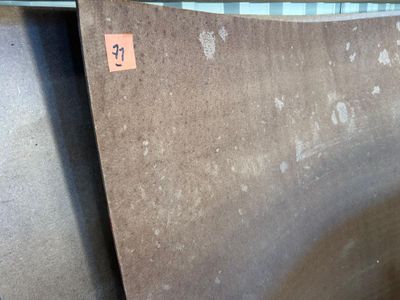 2 plaques médium 5 mm en 1,53 x 3,10 mètres Vendu en l’état