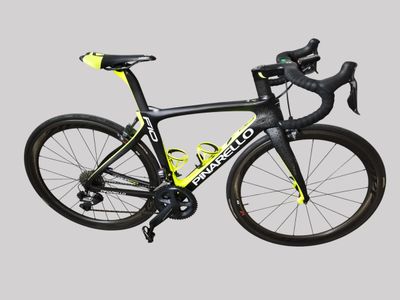 Vélo de course PINARELLO DOGMA F10 pour homme équipé d'un gr…