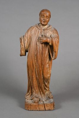 statue représentant un homme en robe tenant un chat