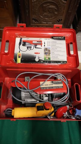 Palan à câble électrique MATRIX modèle EH 500-250 jusqu’à 250kg (...