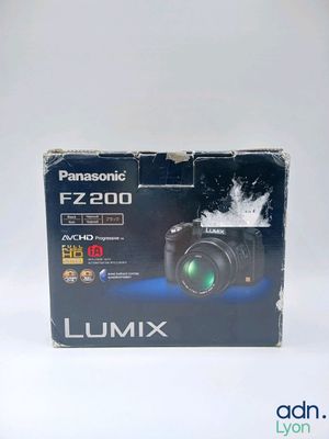 brand new panasonic ez2000 digital camera in box