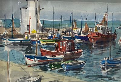 many boats that are in the water near the shore