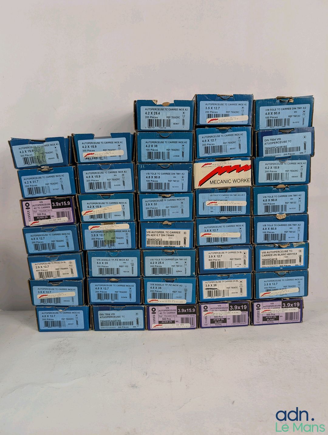 Lot de 19 kg de visserie. - Ce lot chez vous partout en Fran…
