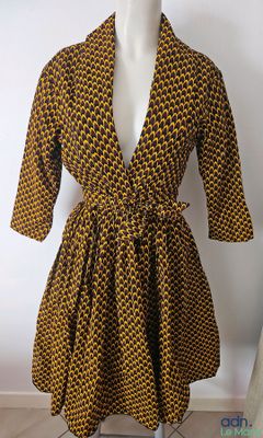robe de femme sur un mannequin mannequin mannequin mannequin mannequin mannequin mannequin mannequin mannequin mann