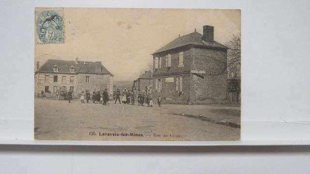 Lavaveix-les-Mines : Rue du Centre (AAA 125). TBE. Carte rare !!!