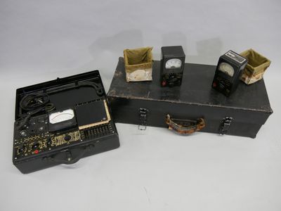 Appareil pour diagnostic de lampes SIGNAL CORPS TEST SET I-5… - Photo 1