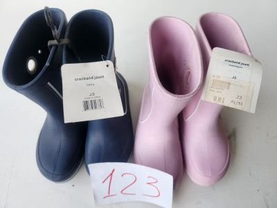 Lot d'environ 2 paires de Bottes CROCBAND